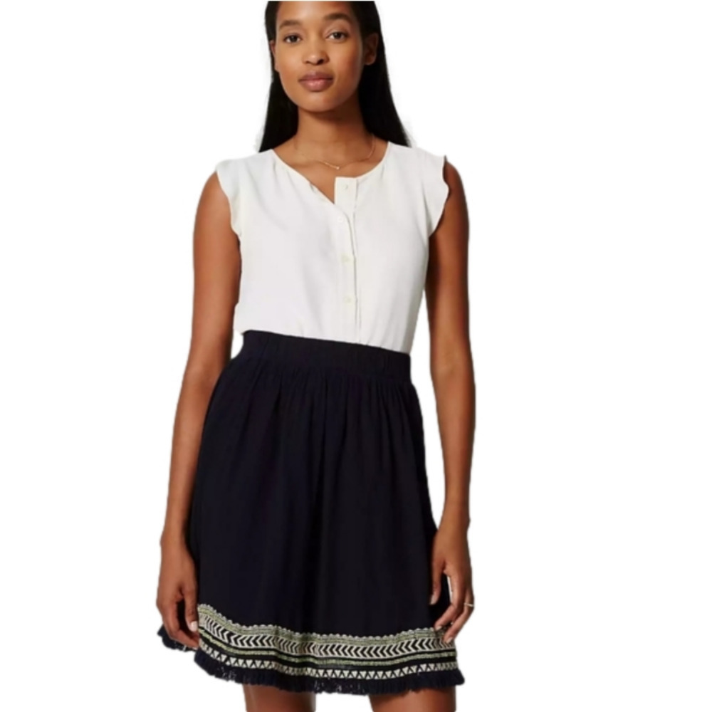 Ann Taylor Loft Embroidered Stroll Skirt Crochet Mini Raw Hem Fringe Gauzy New